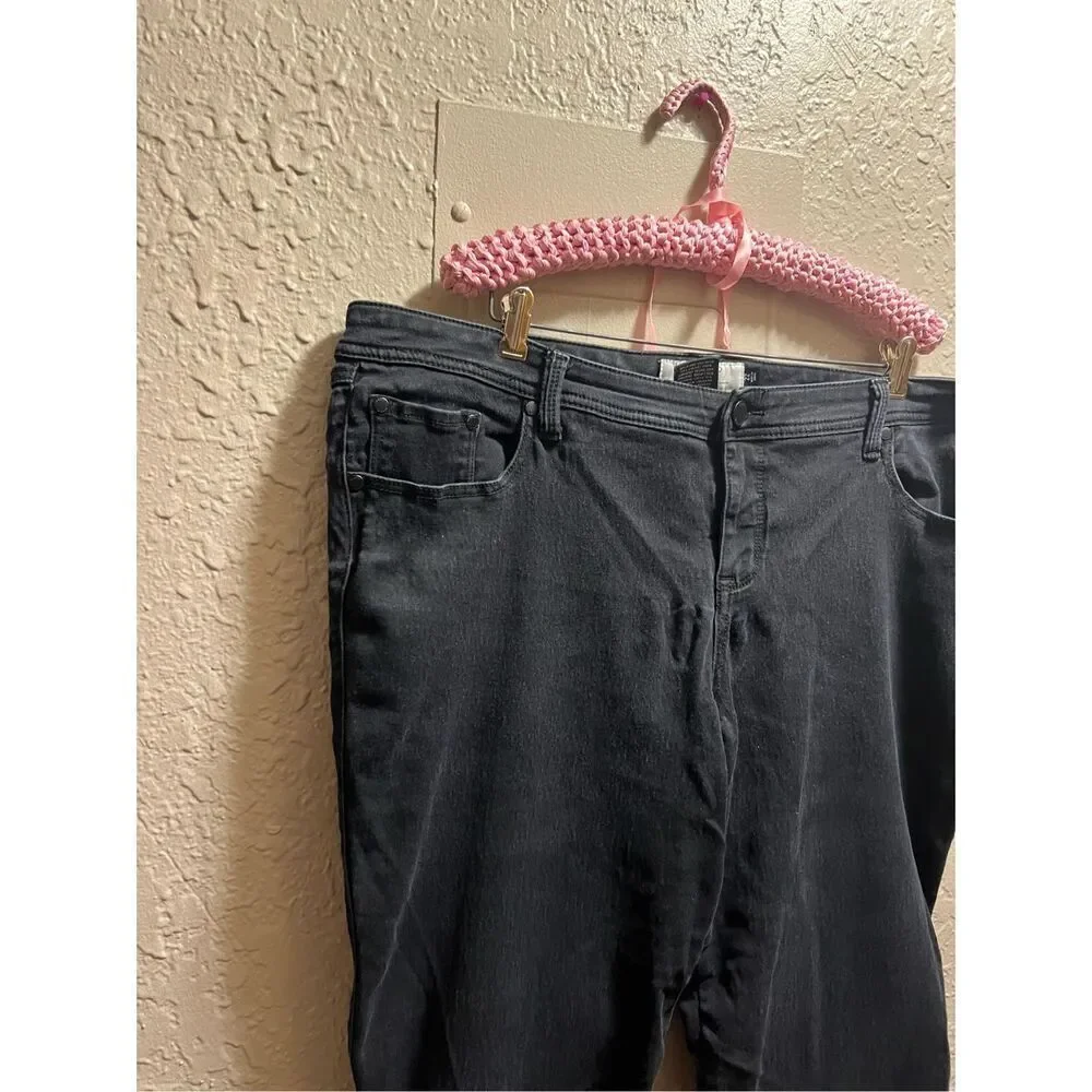 Torrid Black Denim Jeans Woman’s Size 22S Plus Size Jeans